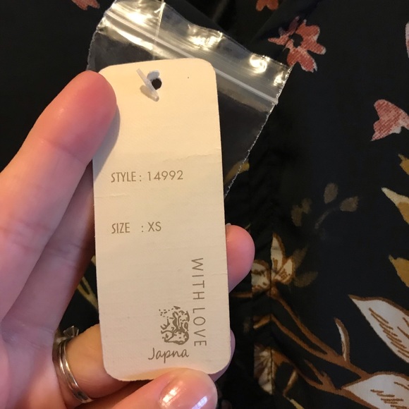 Dress - Picture 5 of 5